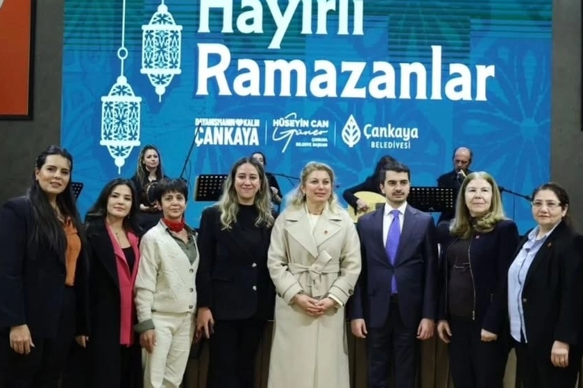 CHP’li Kadınlar İftarda Dayanışma İçin Bir Araya Geldi