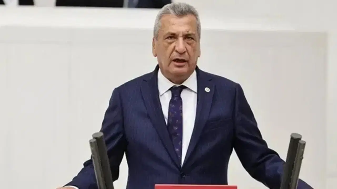 CHP’li Öztürkmen’den İran Füzesi Uyarısı!