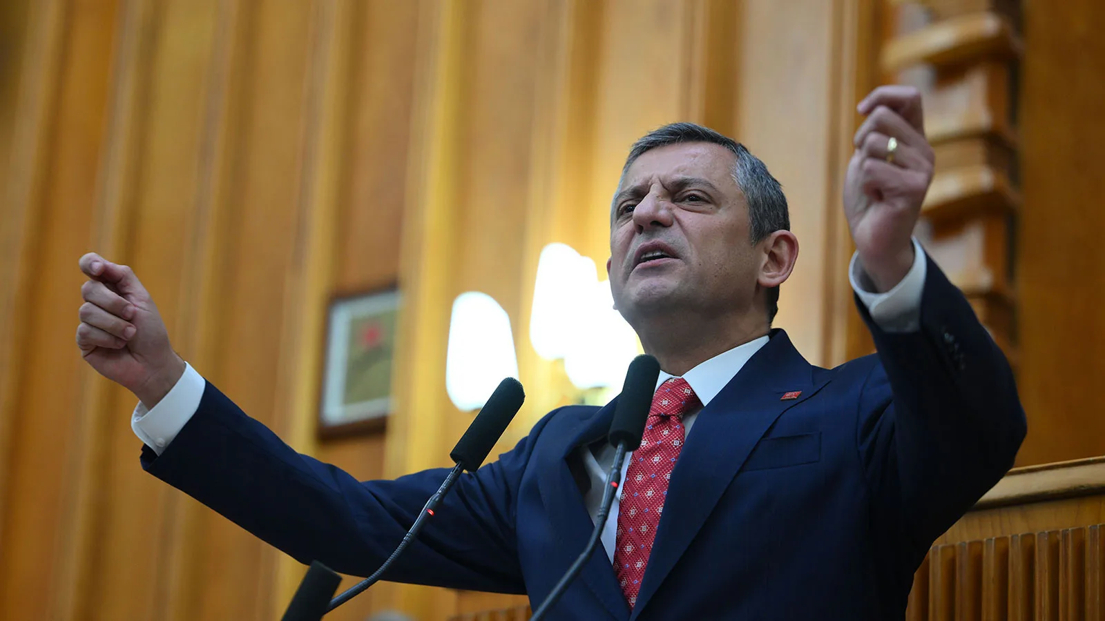 CHP Lideri Özel’den Ayşenur Eygi’ye Anma