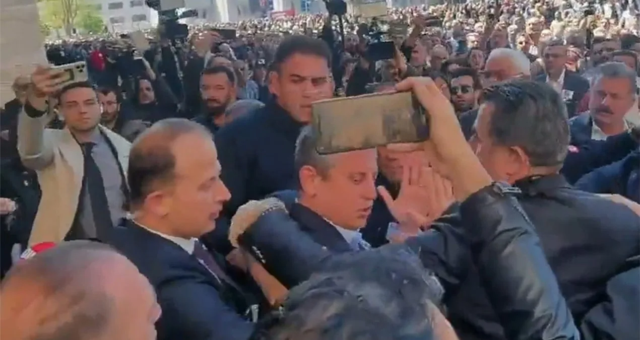 CHP Lideri Özgür Özel’e Şok Saldırı ve Tehdit!
