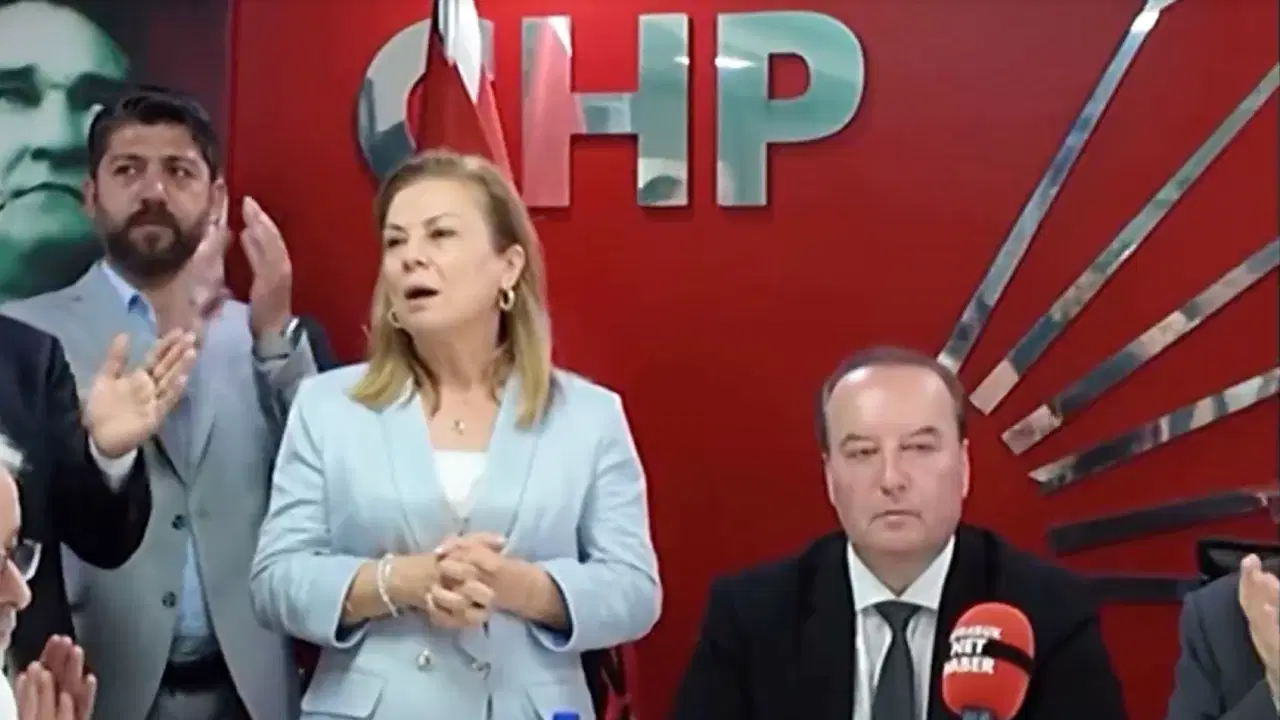 CHP’lilerden Cevdet Akay’a Sert Tepki!