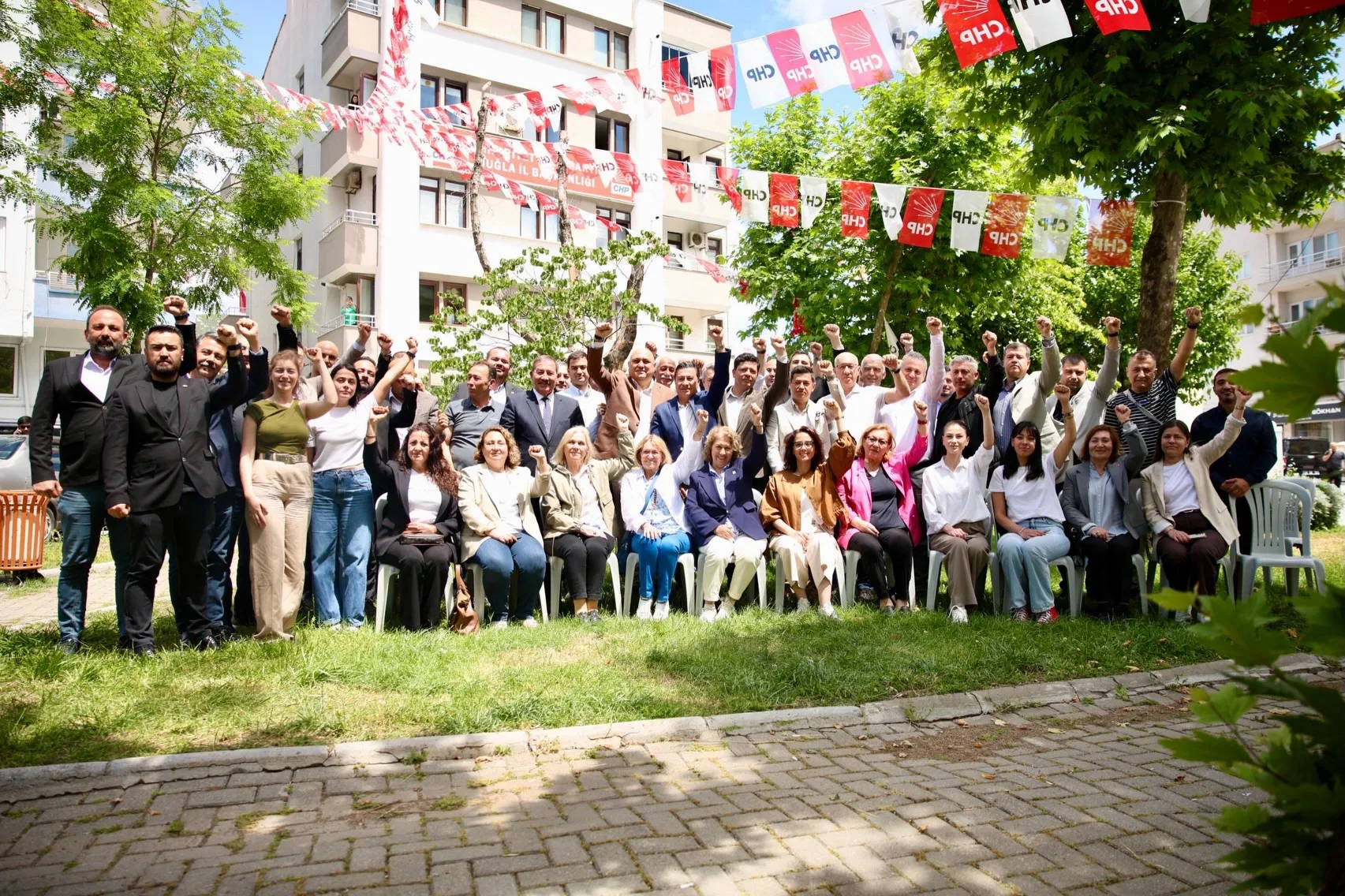 CHP Muğla’dan Olağanüstü Kurultay Çağrısı!