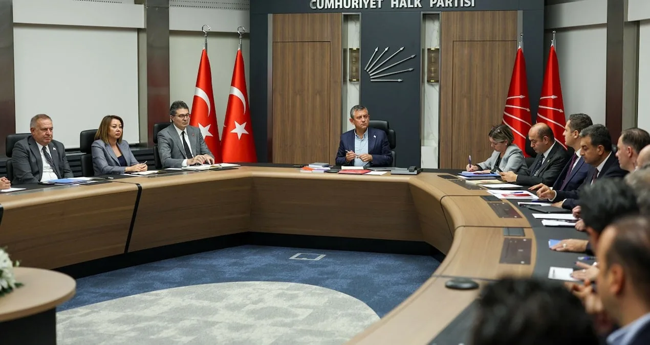 CHP MYK, İmamoğlu’na Destek İçin Toplandı