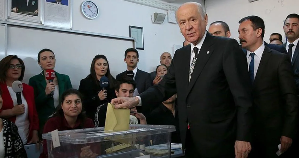 CHP Önde, MHP Baraj Altında: Seçim İhtiyacı Artıyor