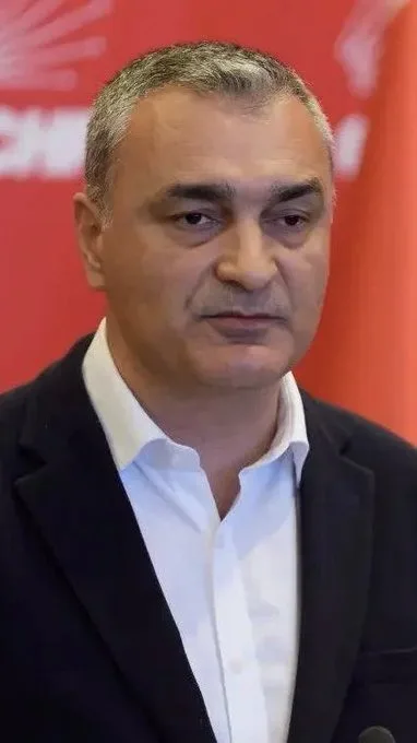 CHP Sözcüsü Müslim Sarı’dan Özgür Özel’e sert cevap!