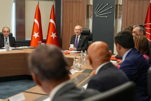CHP Sözcüsü Müslim Sarı: “Hedefimiz nettir: Güçlü bir Cumhuriyet Halk Partisi, demokratik bir Türkiye!”