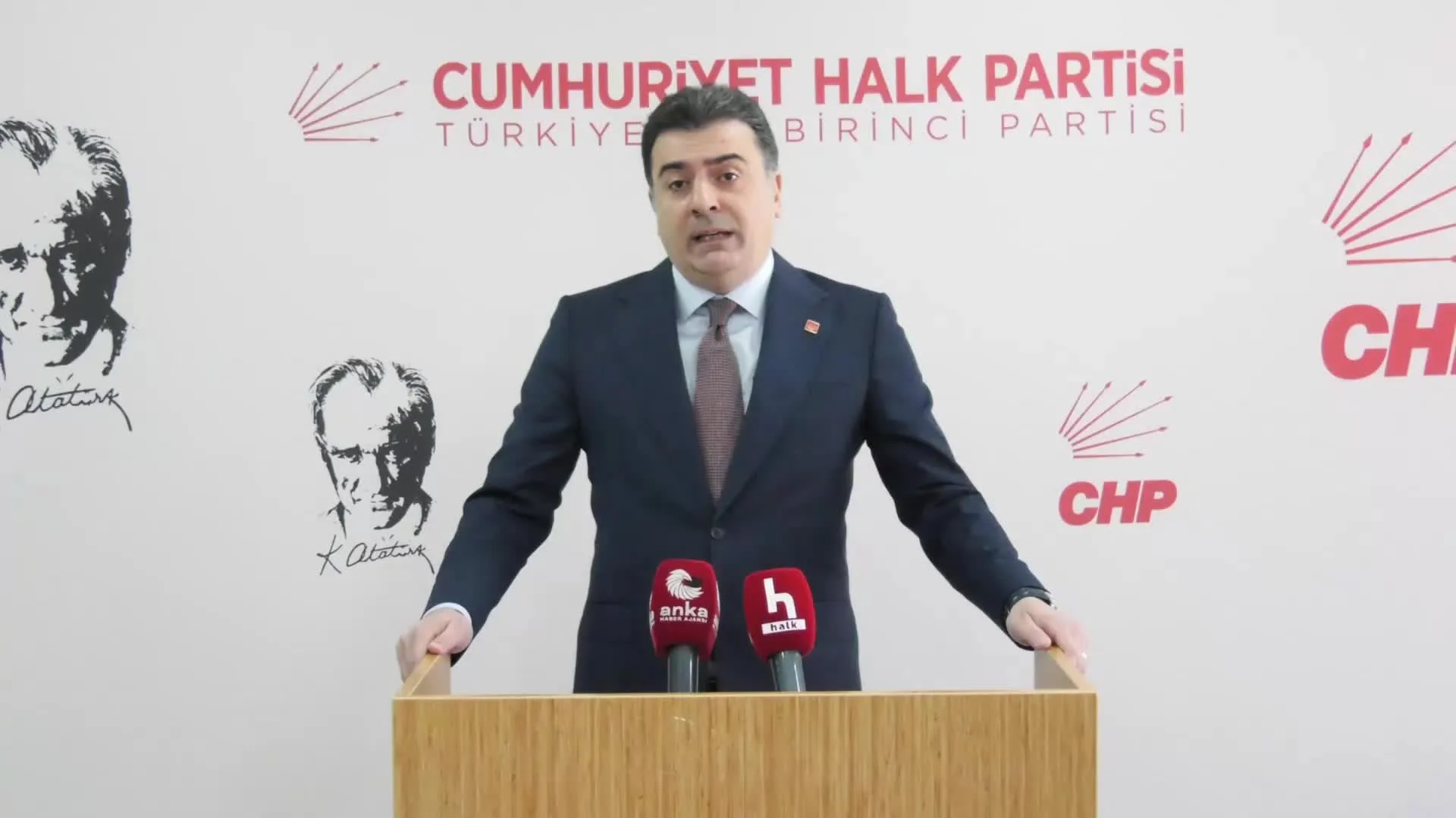 CHP: Türkiye, AK Parti’den Büyüktür!
