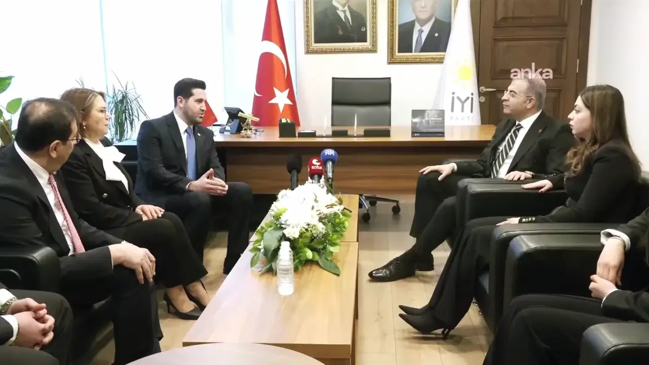 CHP ve İYİ Parti’den Birlik Mesajı Bayramda