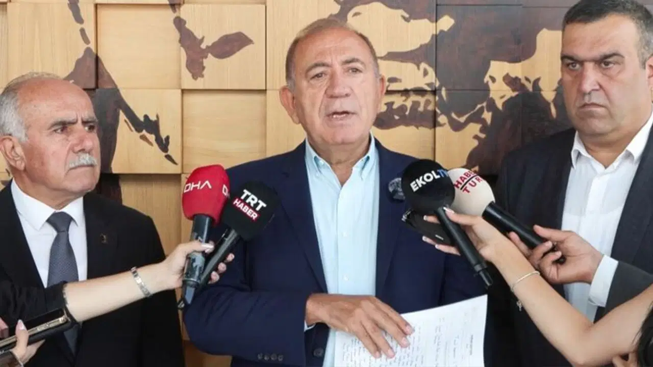 CHP’ye Kayyım Atandı: Tekin’in Açıklamaları