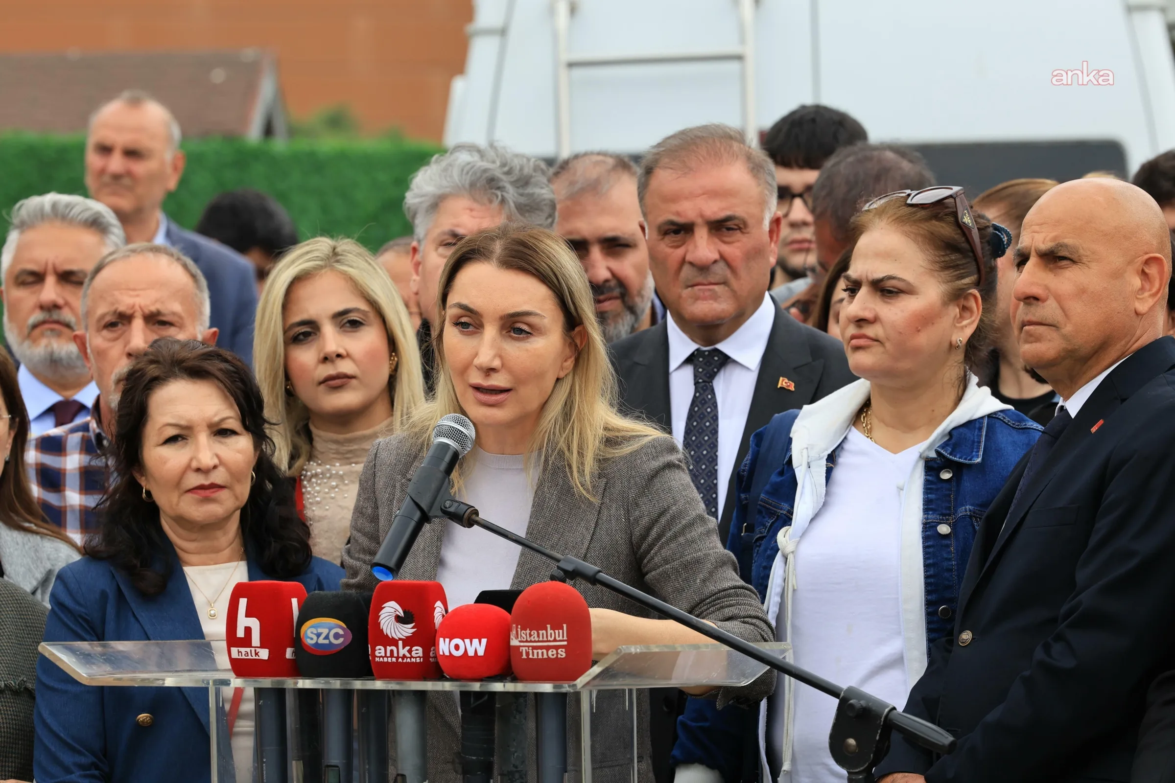CHP’ye Kayyum: Demokrasiye Ağır Darbe!
