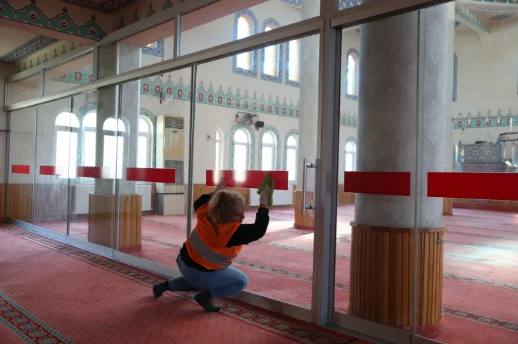 Çiğli’de Ramazan Temizliği: Hijyenik İbadet Alanları