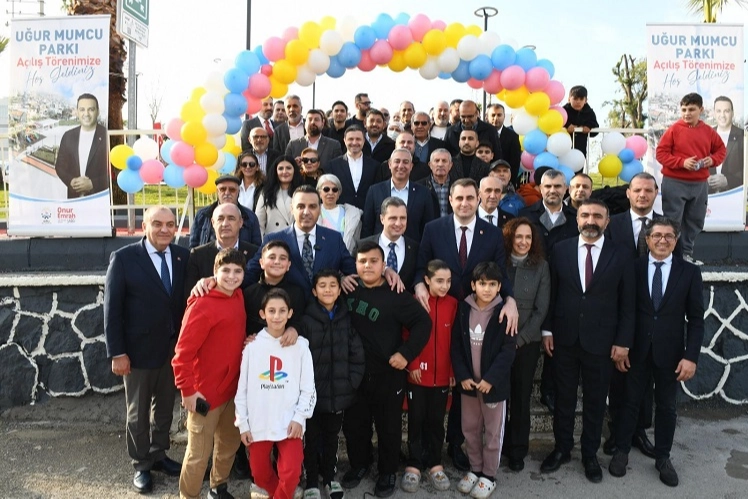 Çiğli’de Uğur Mumcu Parkı Açıldı!
