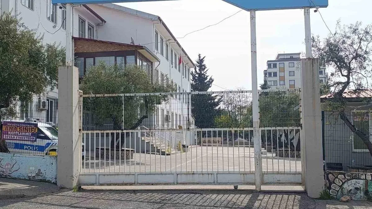 Cinayetlerin Saldırganları Gizli Defnedildi