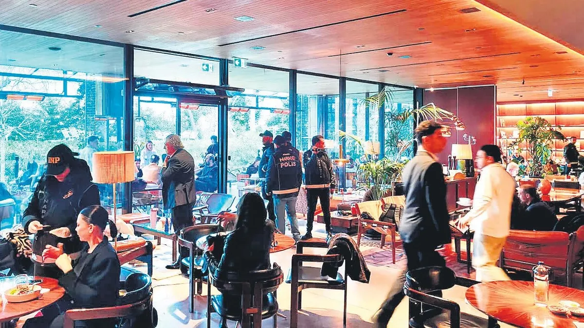 Clubhouse’da Ünlülere Narkotik Baskın!