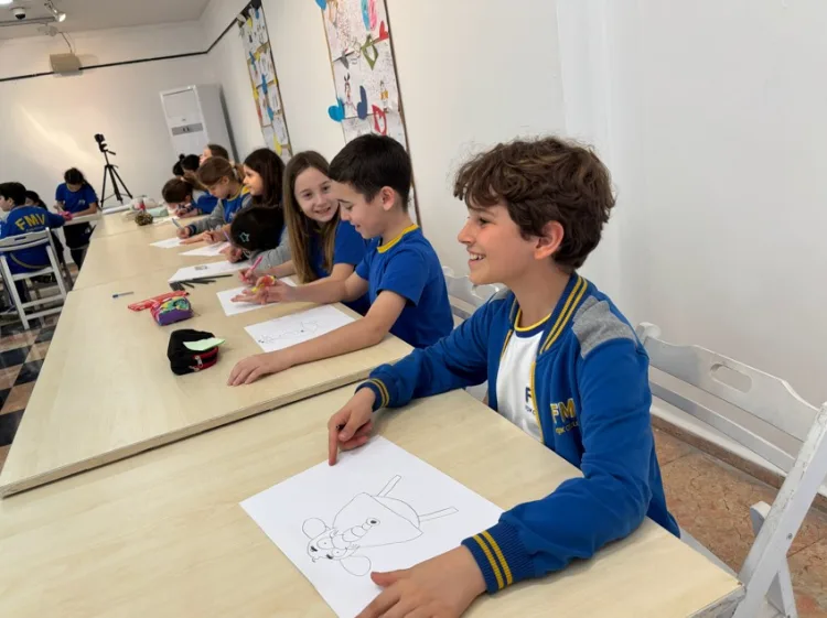 Çocuklar Arasında Çizgilerle Dayanışma Hikayesi