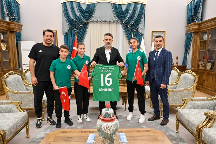 Çocuklar Başkan Koltuğunda: 23 Nisan Coşkusu!