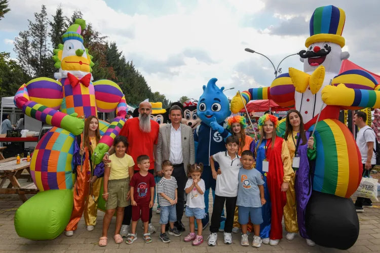 Çocuklar Eğlenceye Doyuyor: Festivale Davet