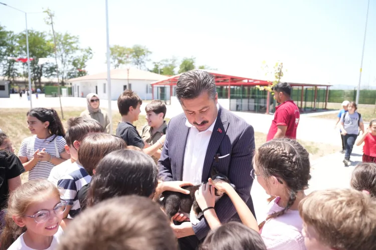 Çocuklar Hayvan Sevgisiyle Büyüyor!