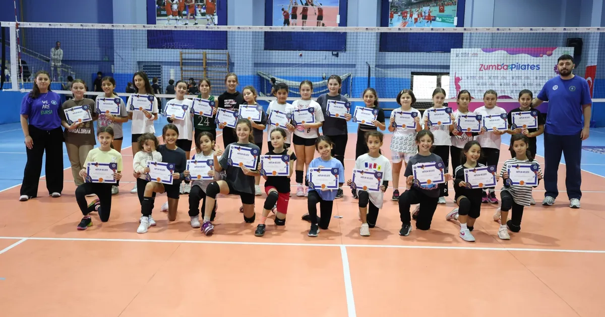 Çocuklar Kış Spor Okulları’nda Sertifikalarını Aldı!