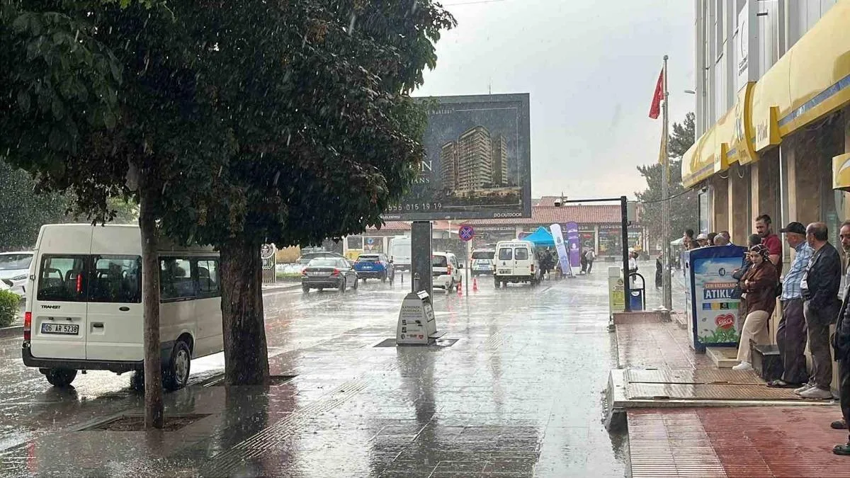 Çorum’da Aniden Bastıran Sağanak Zor Anlar Yaşattı