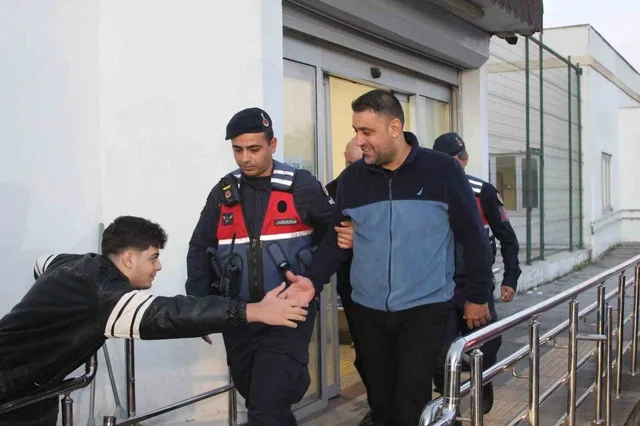 Çukurova Belediye Başkanı Kozay dahil 34 kişi tutuklandı