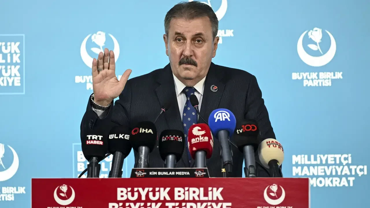 Cumhurbaşkanı Adaylığı İçin İki Kritik Yol!