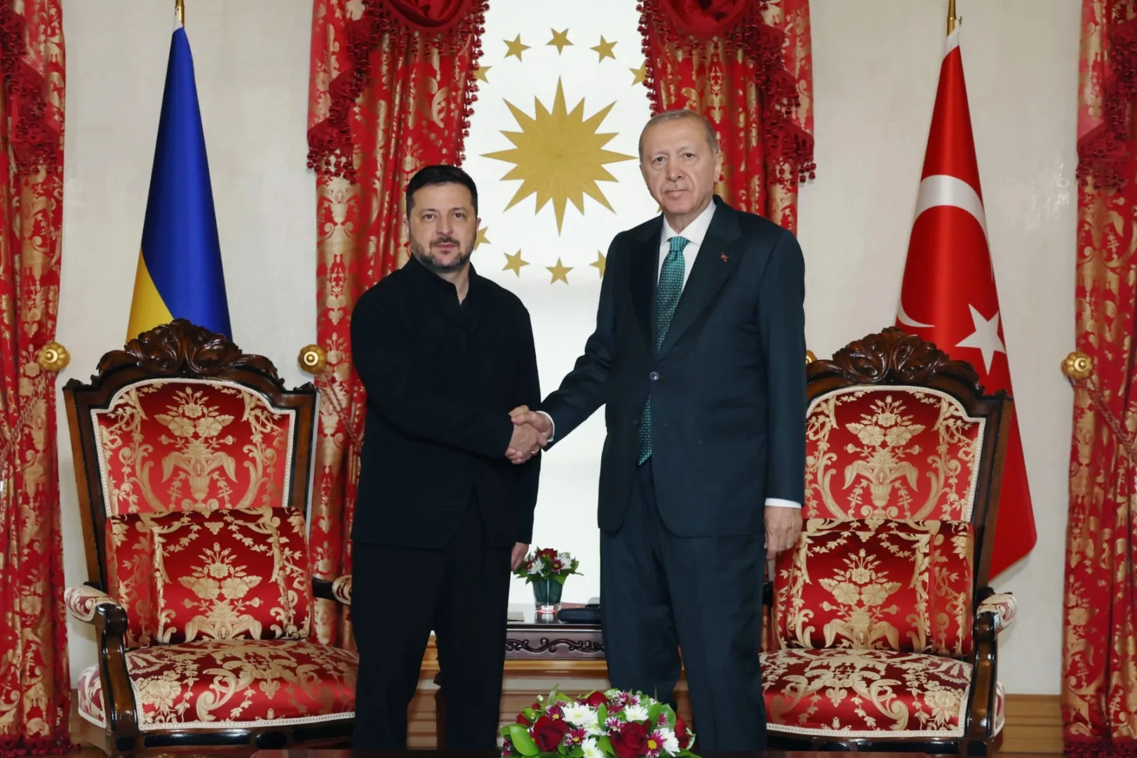 Cumhurbaşkanı Erdoğan, Ukrayna Lideri Zelenskiy ile Görüştü