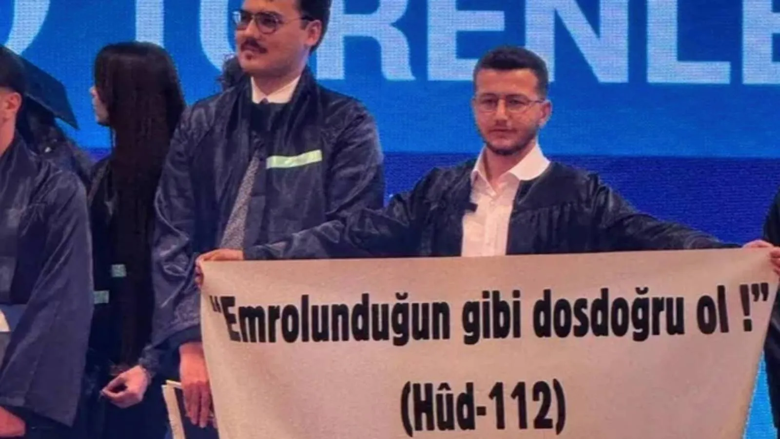 Cumhurbaşkanına Hakaret Suçlamasıyla Tutuklandı