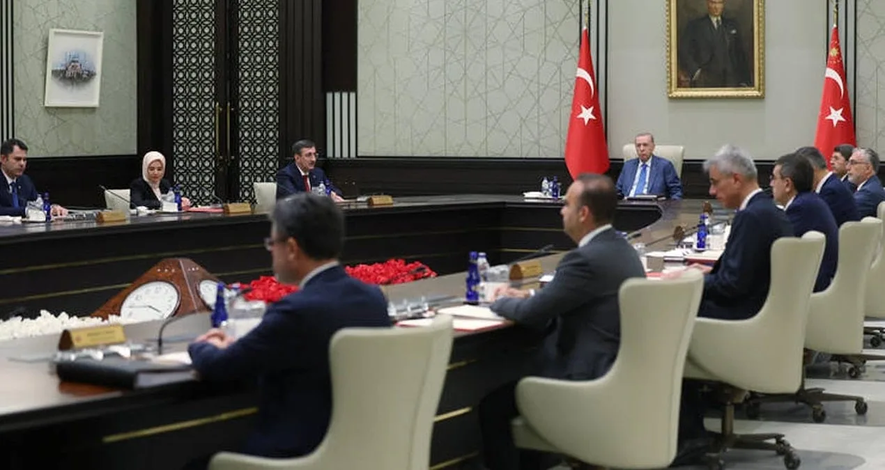 Cumhurbaşkanlığı Kabinesi Toplandı: Kritik Konular
