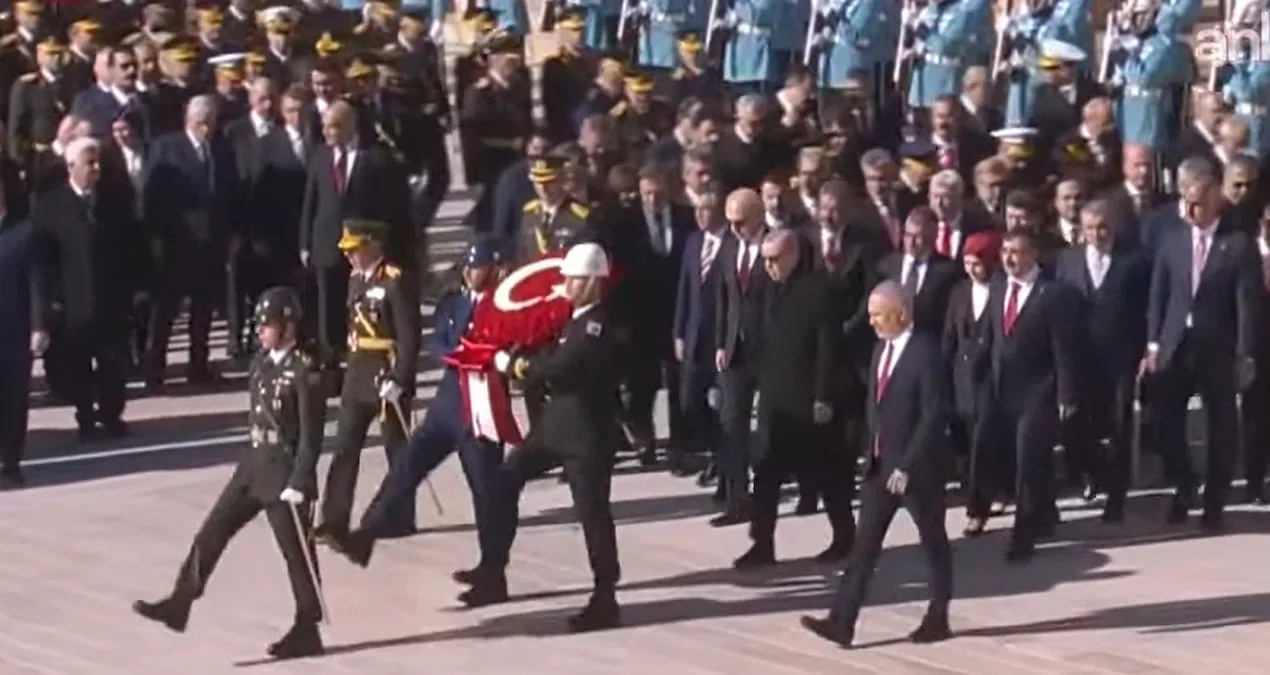 Cumhuriyet Bayramı’nda Anıtkabir’de Erdoğan Coşkusu
