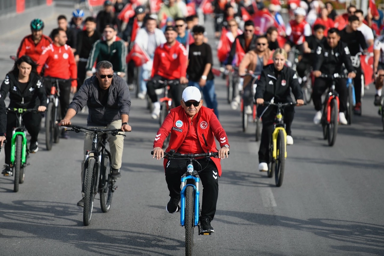 Cumhuriyet Coşkusuyla Kayseri’de Pedal Çevirildi