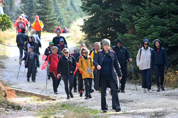 Cumhuriyet İçin Uludağ’da Yürüyüş Düzenlendi