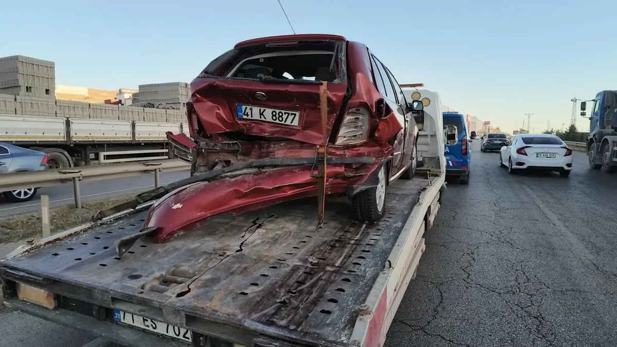 D200’de Zincirleme Kaza: 4 Yaralı!
