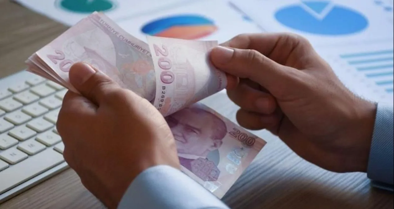 Dar Gelirliye Cüce Zam, Bakanlara Yüksek Artış!