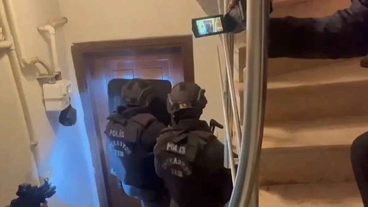 DEAŞ’a Bağlantılı İki Şüpheli Gözaltında!