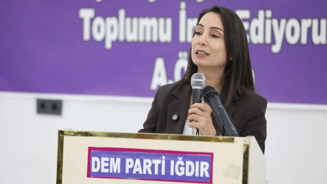 DEM: Halk Kaygılı, Süreç Kritik!