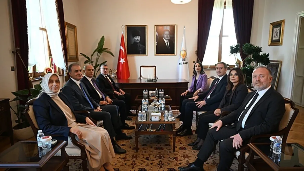 DEM Parti AK Parti ile Terörsüz Türkiye’yi Görüştü