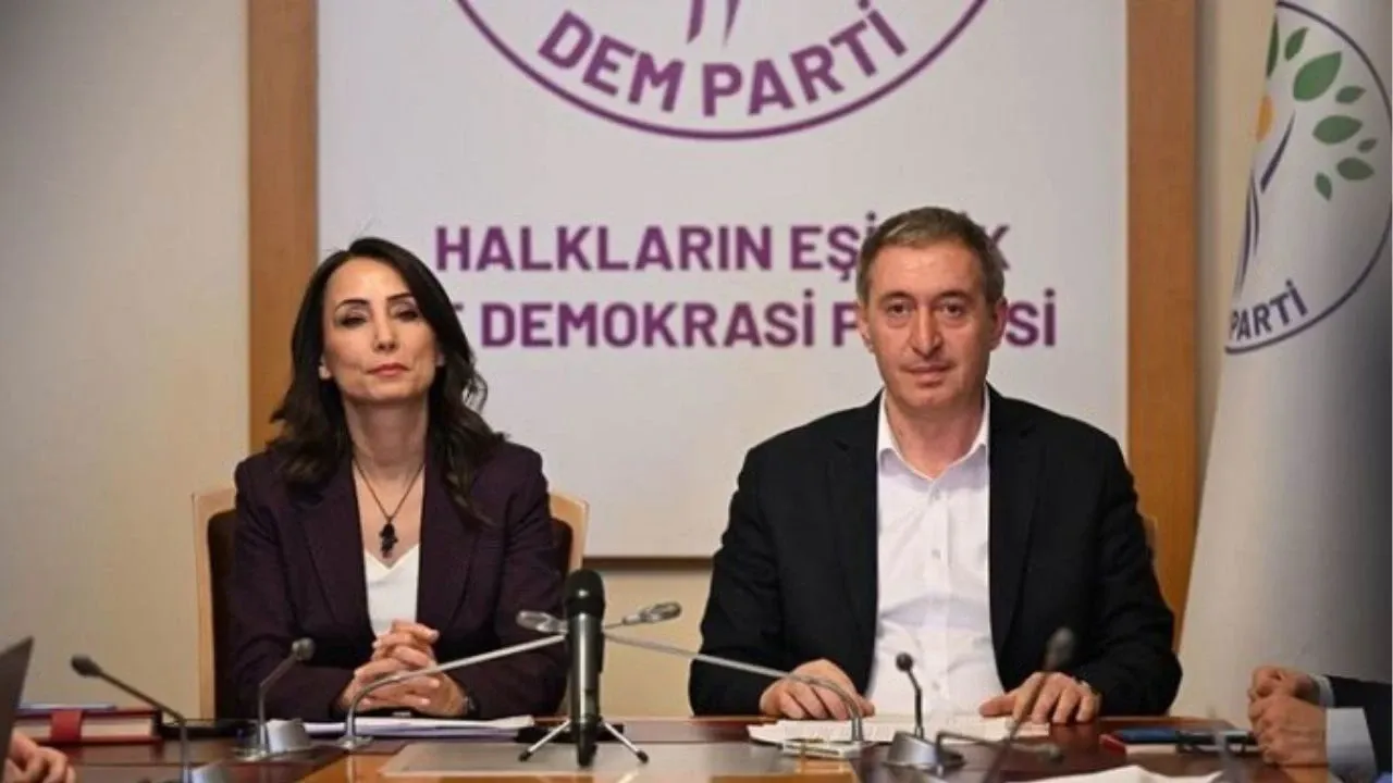DEM Parti’den CHP’ye Destek Telefonu!