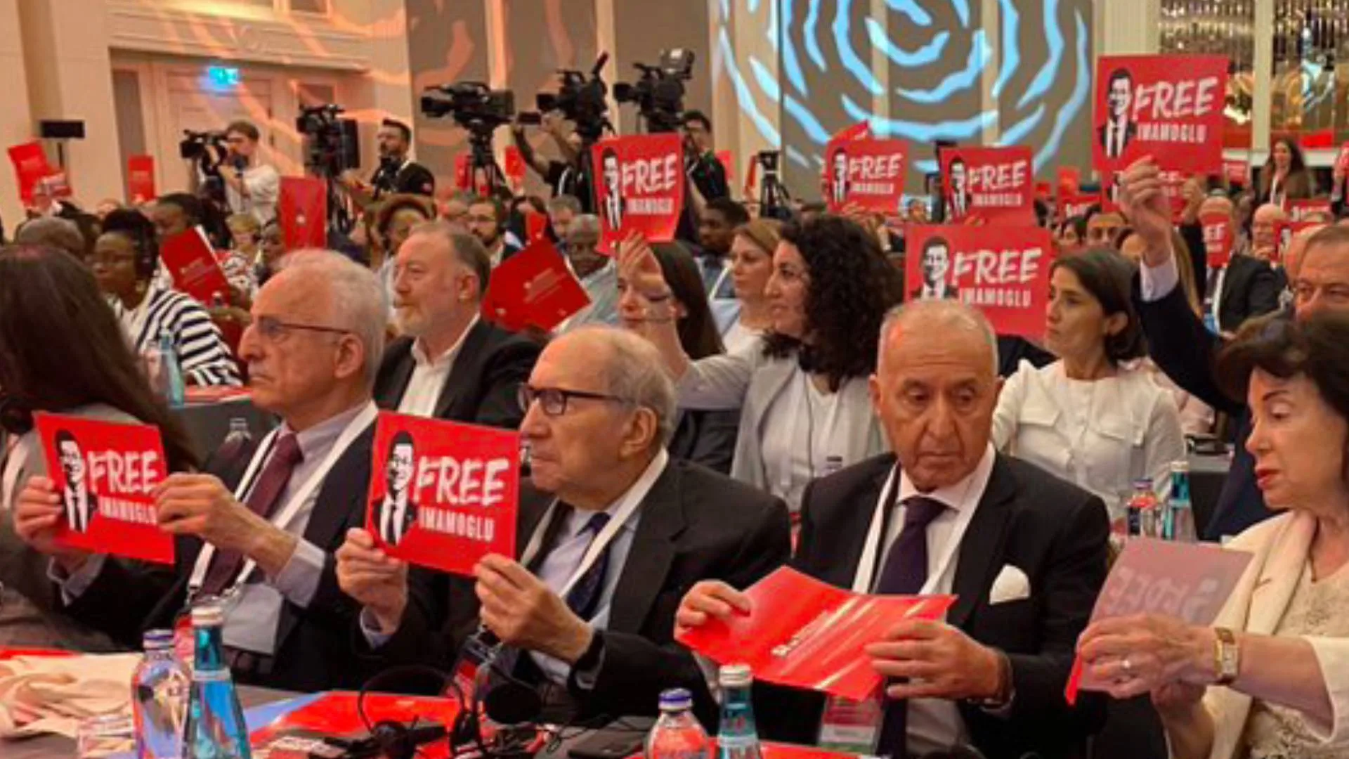 DEM Partisi’nden ‘Free İmamoğlu’ Açıklaması