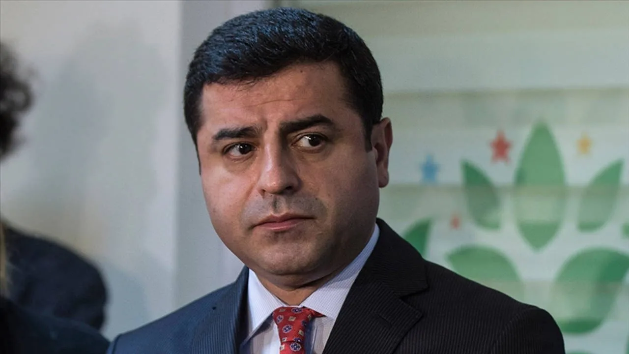Demirtaş İçin Tahliye Çağrısı: Hukuk Gereği!