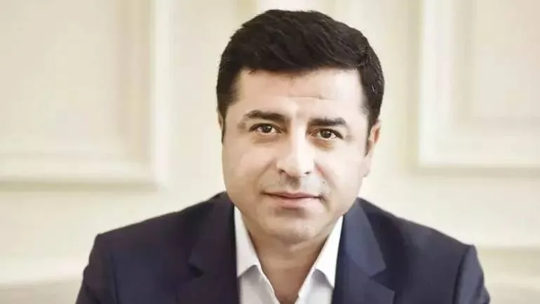 Demirtaş’tan PKK’nın Feshi Üzerine Önemli Mesaj