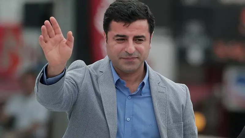Demirtaş’tan Sert Yanıt: Onurumu Çiğnetmem!