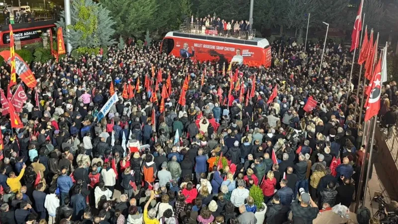 Demokrasi Direnişi: Yılmak Yok, Mücadele Var!