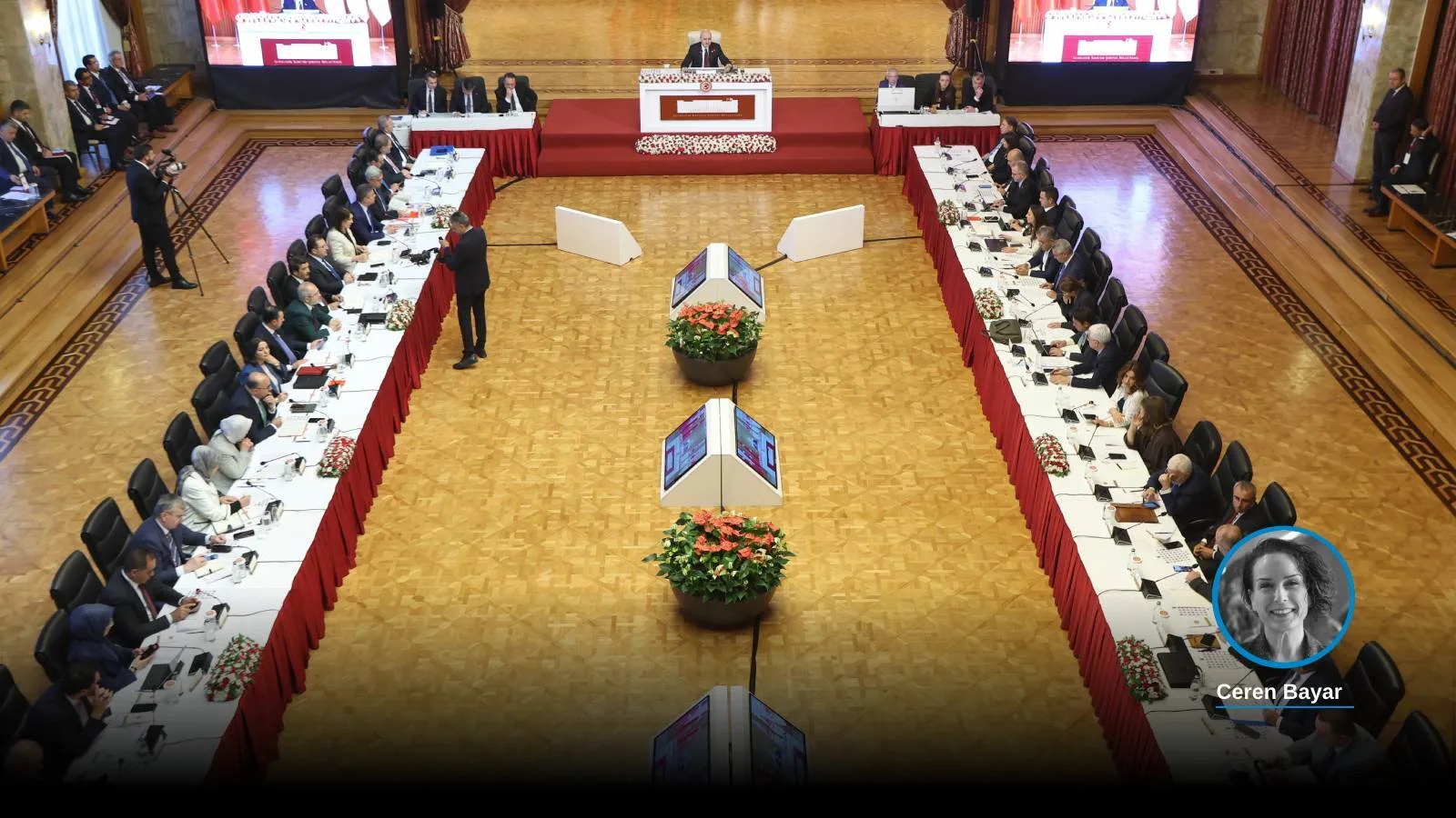 Demokrasi Komisyonu’nda Tarihi Adımlar Tartışıldı