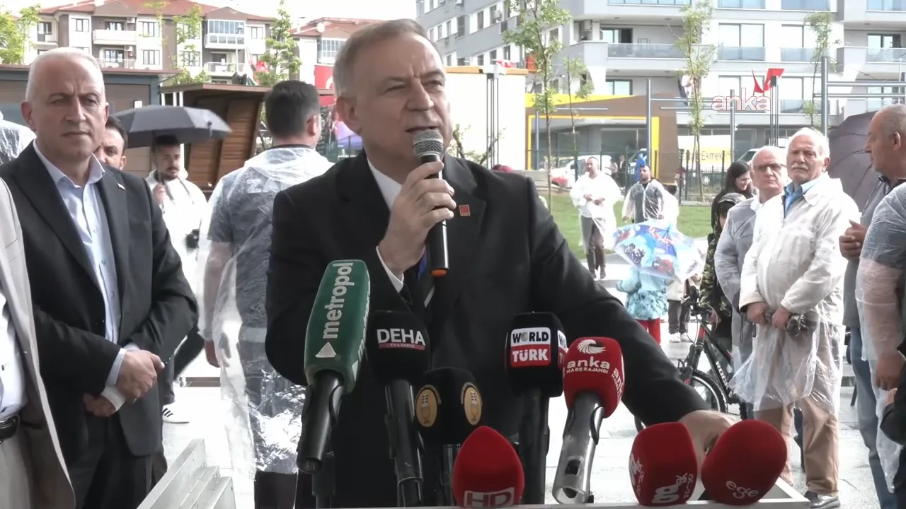 Denizli’de Barış Parkı Yağmurla Açıldı!