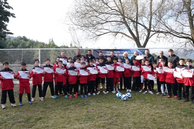 Denizli’de Geleceğin Yıldızları Futbol Kampı