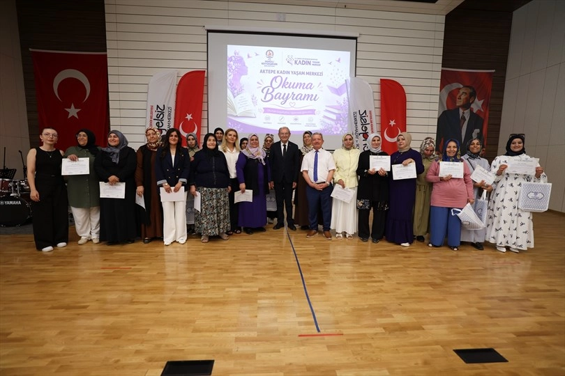 Denizli’de Kadınlar Okuma Yazma Sertifikası Aldı