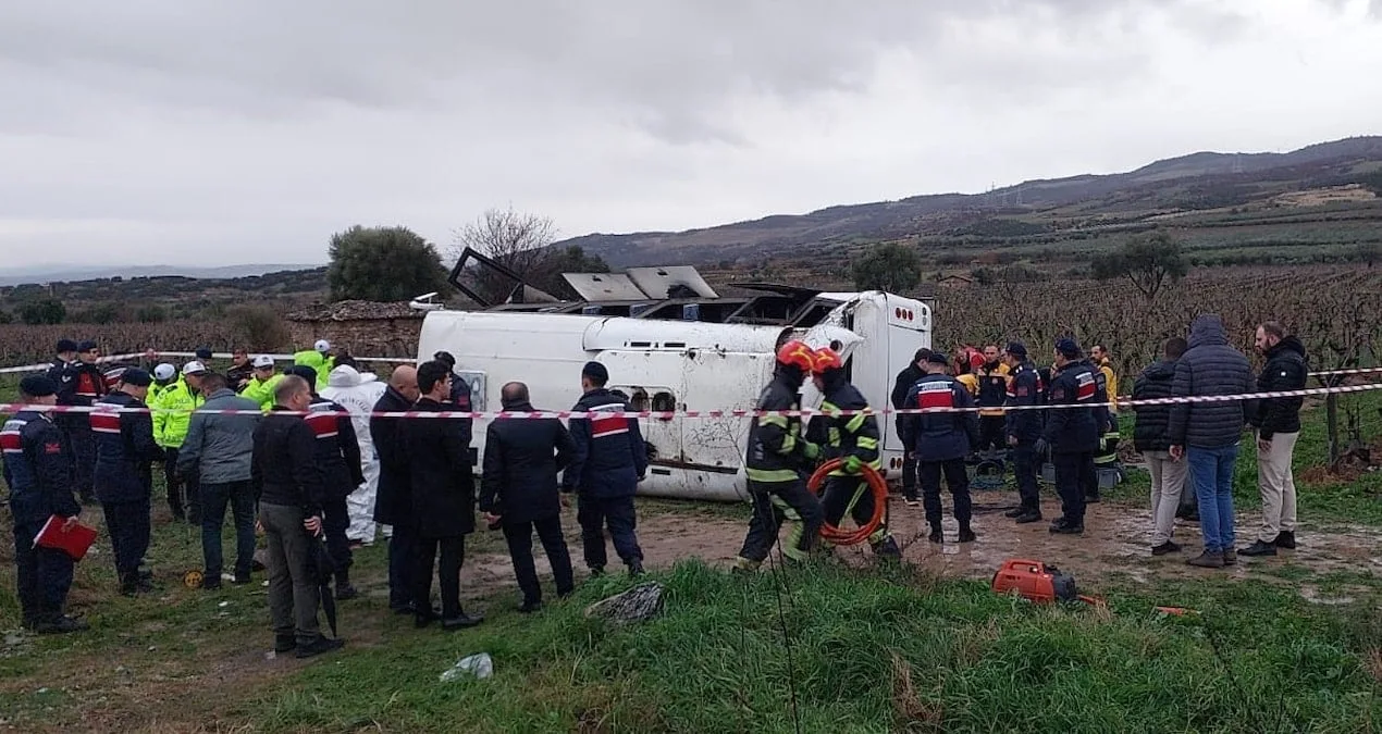 Denizli’de Midibüs Devrildi: 25 Yaralı!