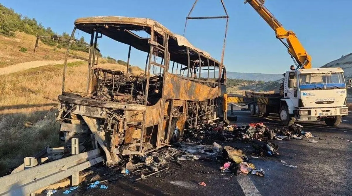 1 i bebek 8 kişi hayatını kaybetti! Otobüs kazasıyla ilgili dikkat çeken detay: