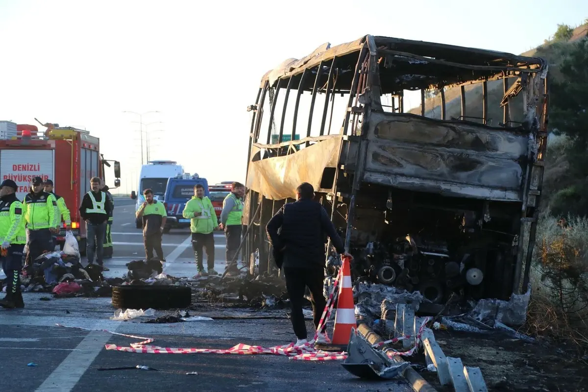 1 i bebek 8 kişi hayatını kaybetti! Otobüs kazasıyla ilgili dikkat çeken detay: